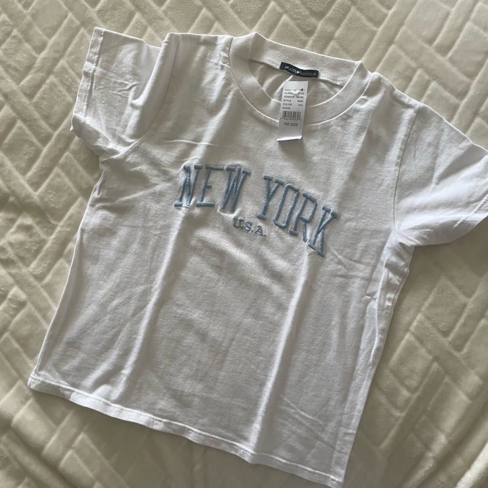 Brandy Melville New York T-shirt White Brand New w Tags